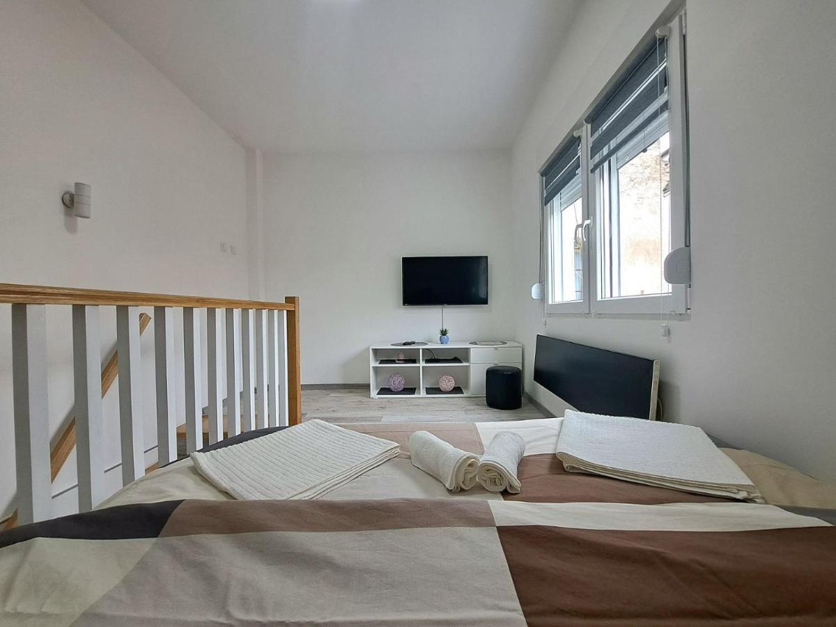 Mini Duplex Apartman Dusanovac Dış mekan fotoğraf
